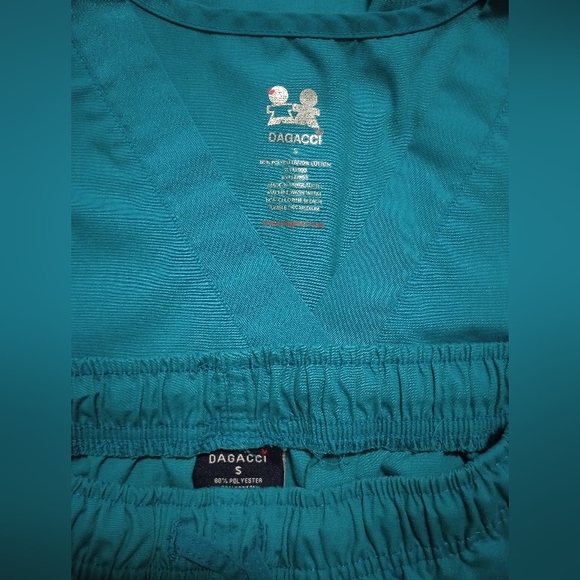 Dagacci Scrub Set - Picture 2 of 2